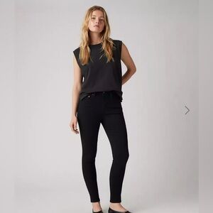 Levi's 721 High Rise Skinny Black Size 26